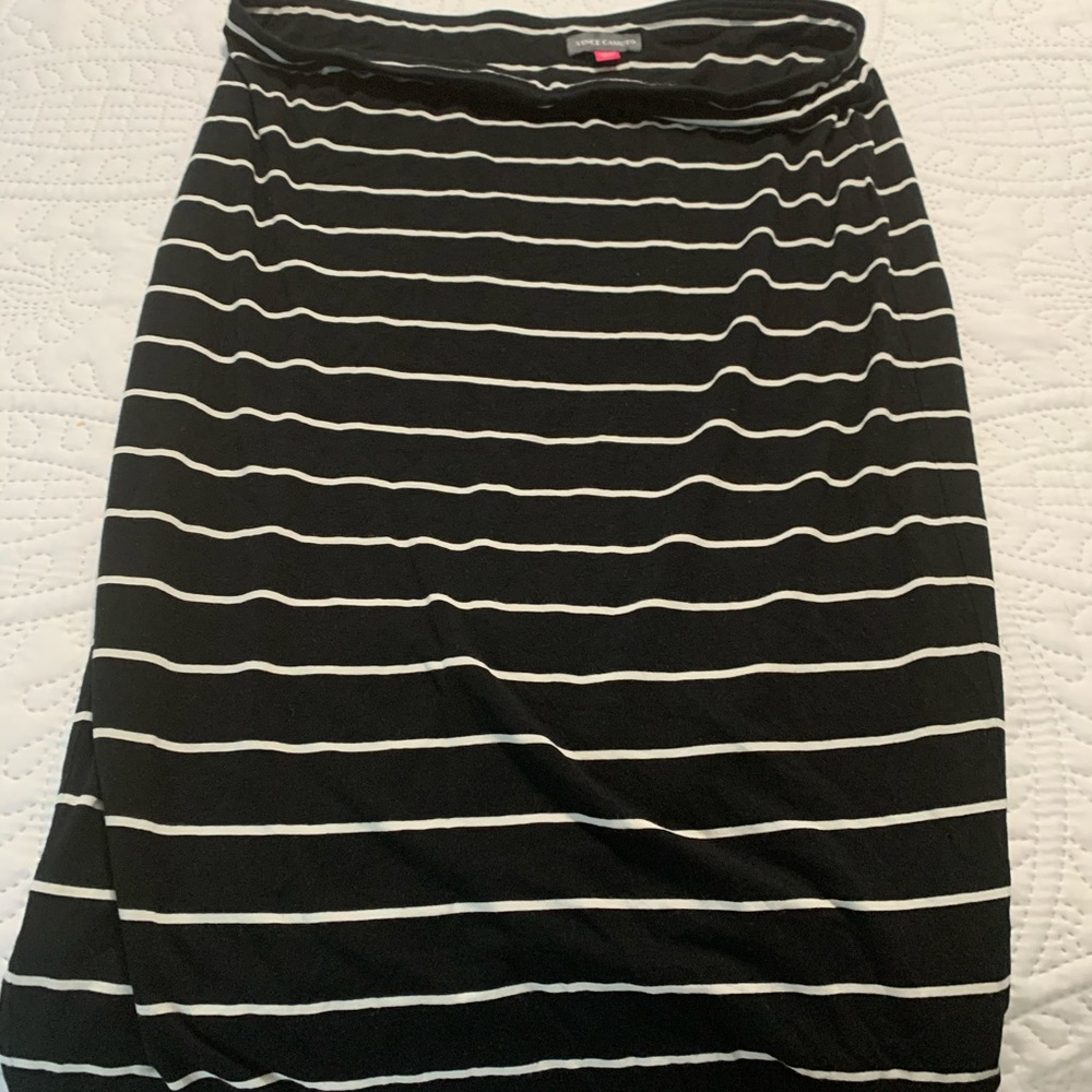 Vince Camuto knee length skirt